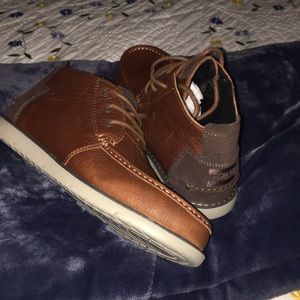 Mens size 9 TOMS brand new